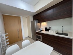 Commonwealth Towers (D3), Condominium #568395351